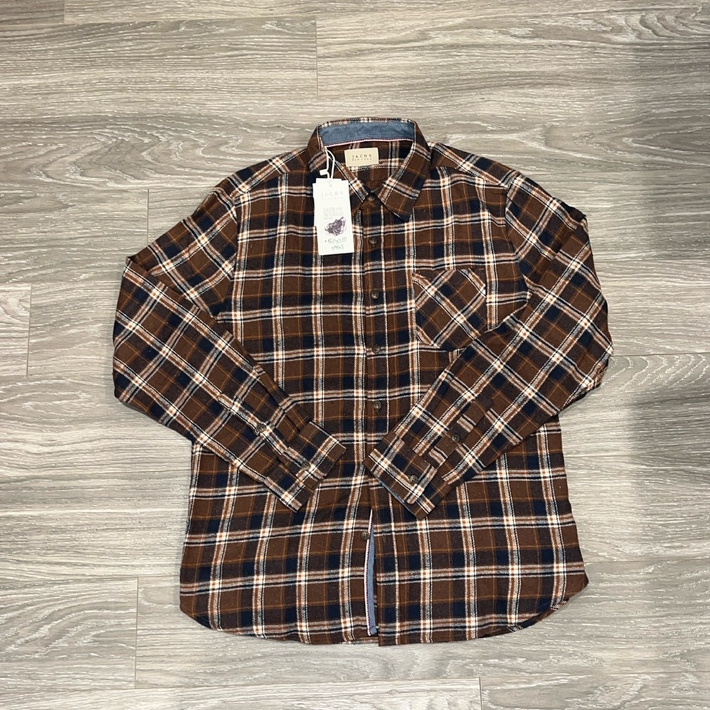 Jachs New York flannel. Size L. NWT